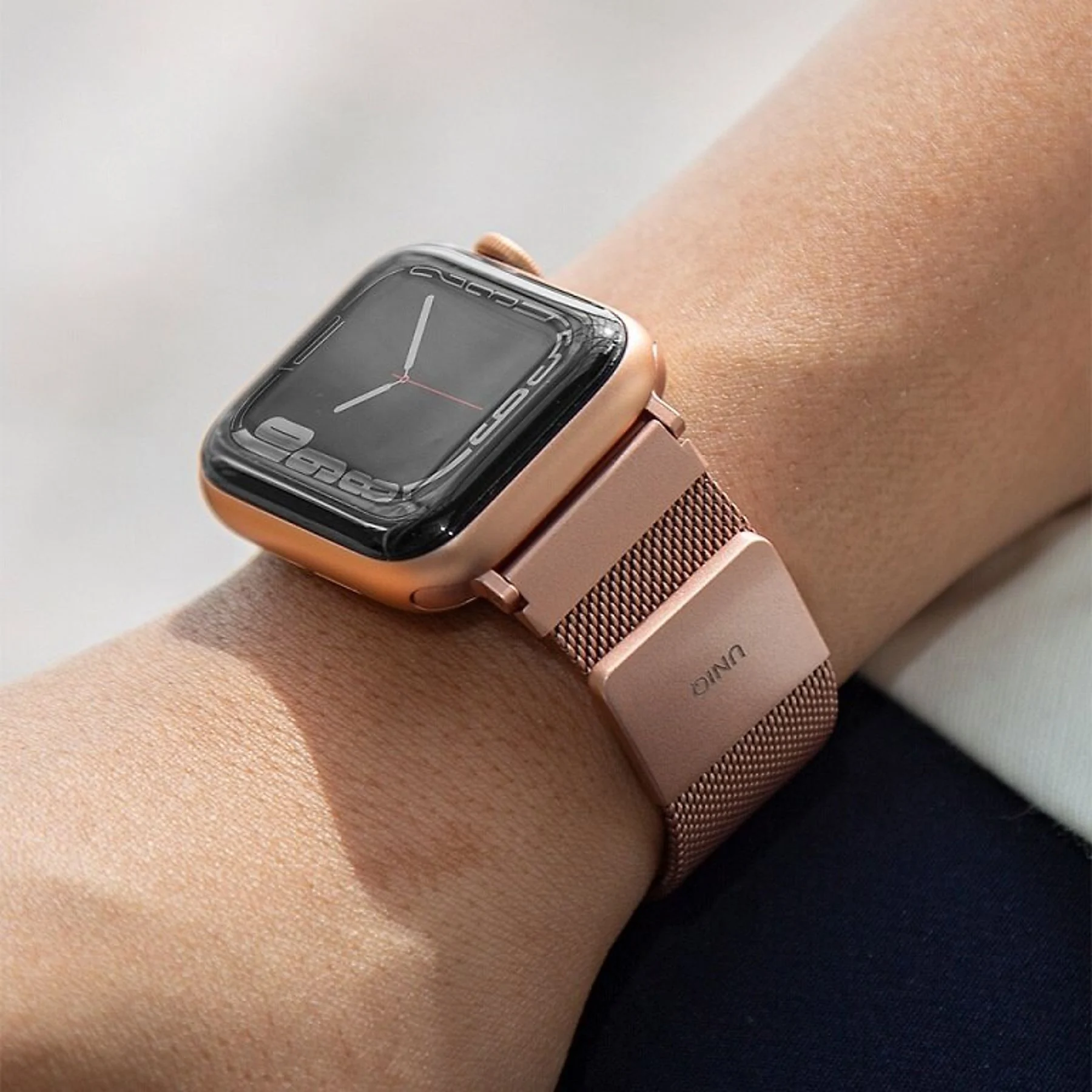 Pasek UNIQ Dante Apple Watch 4/5/6/7/SE/8/9/10 40/41/42mm Stainless Steel różwo-złoty/rose gold